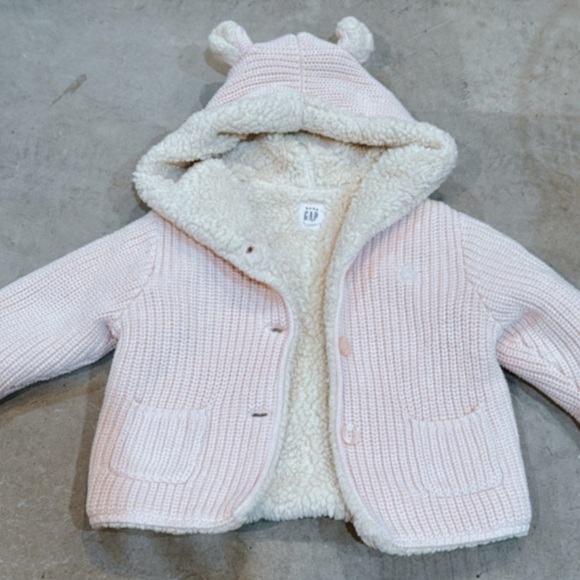 Baby gap pink plush Shepra jacket 6-12 months - Picture 2 of 3